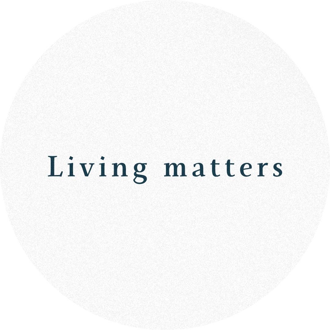 Living matters 圓形標誌